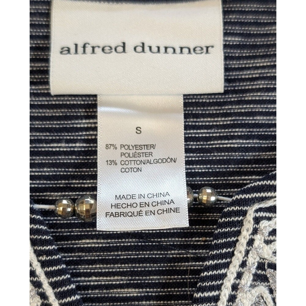 Alfred Dunner Womens Small Top NWOT Embroidered Rhinestone V Neck 3/4 Sleeve - Picture 3 of 9